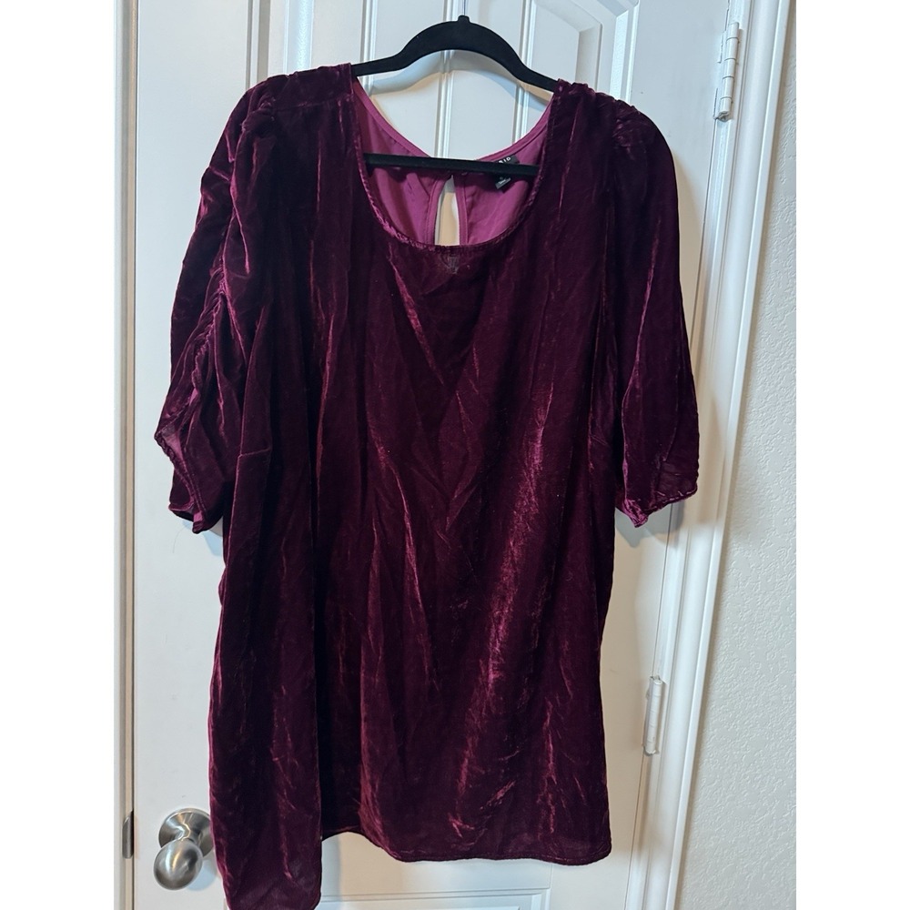 Torrid Maroon Velvet Romantic Top Size 5x‎ Whimsigoth